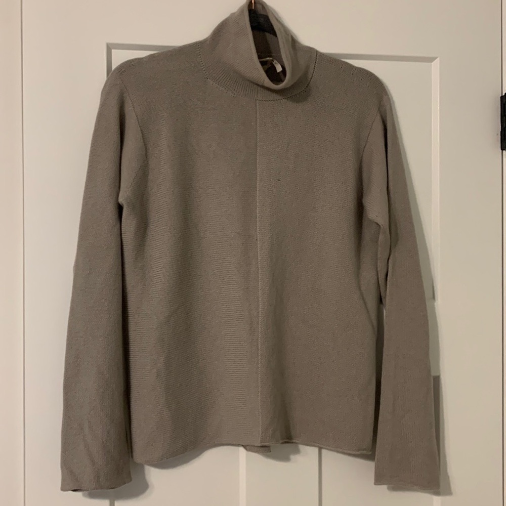 Hermes 100% cashmere sweater